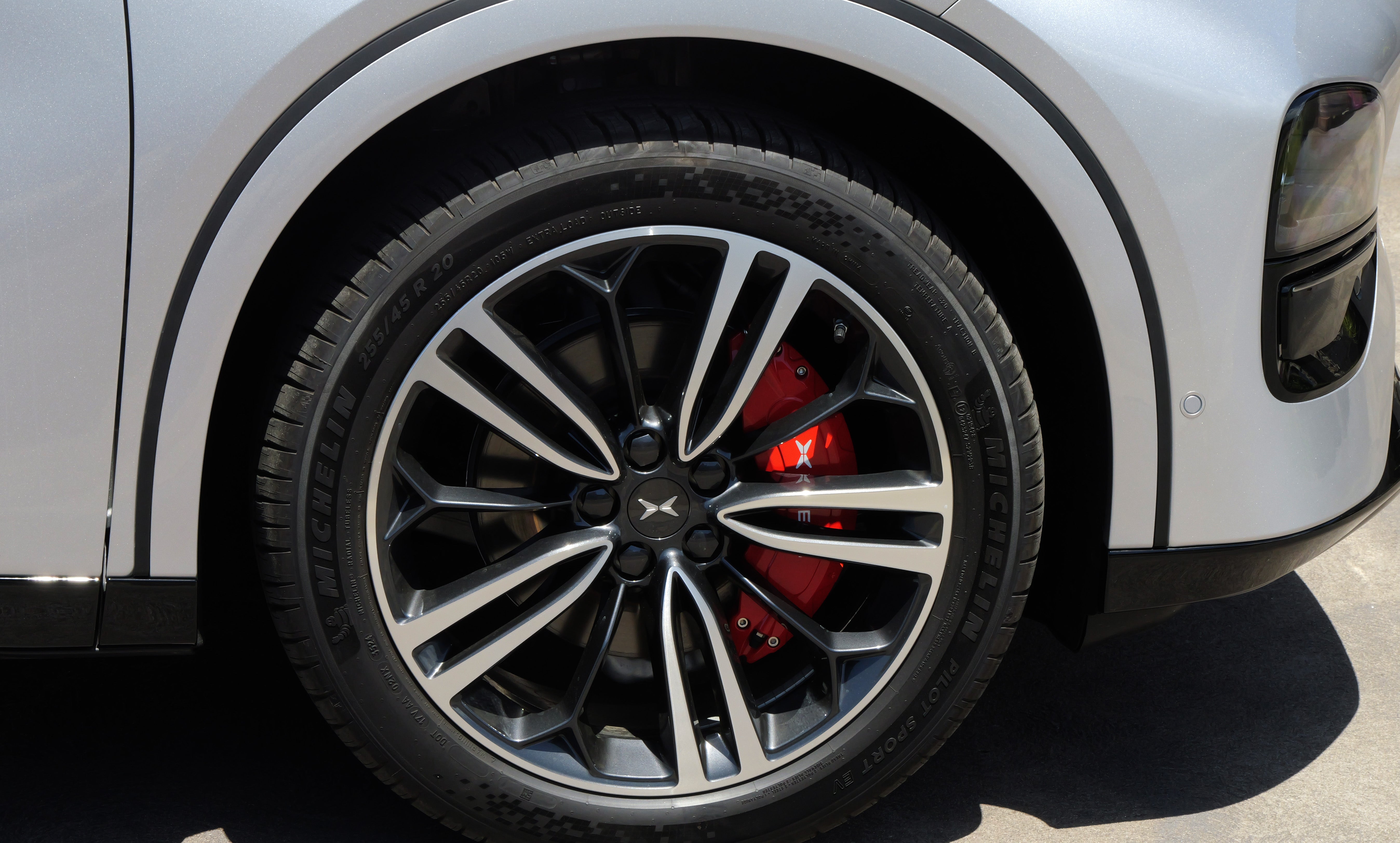 XPeng G6 Brake Caliper Covers for 20-Inch Wheels