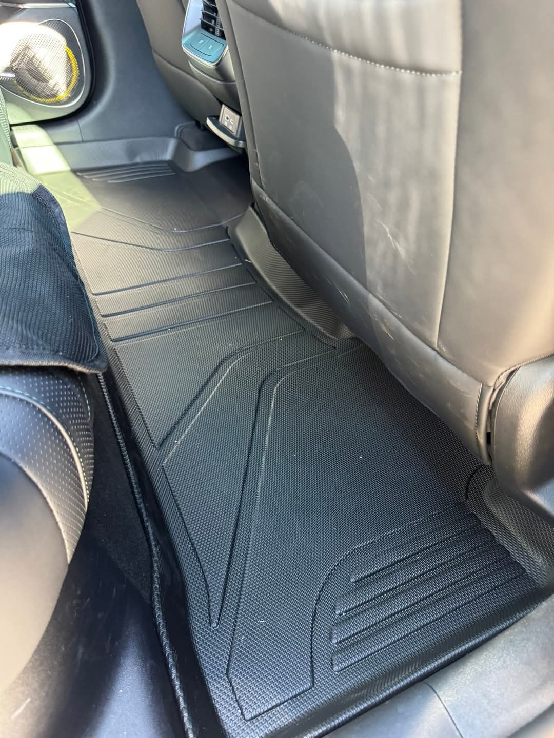 Floor Mats for Geely EX5 – Full Set Heavy duty Mats