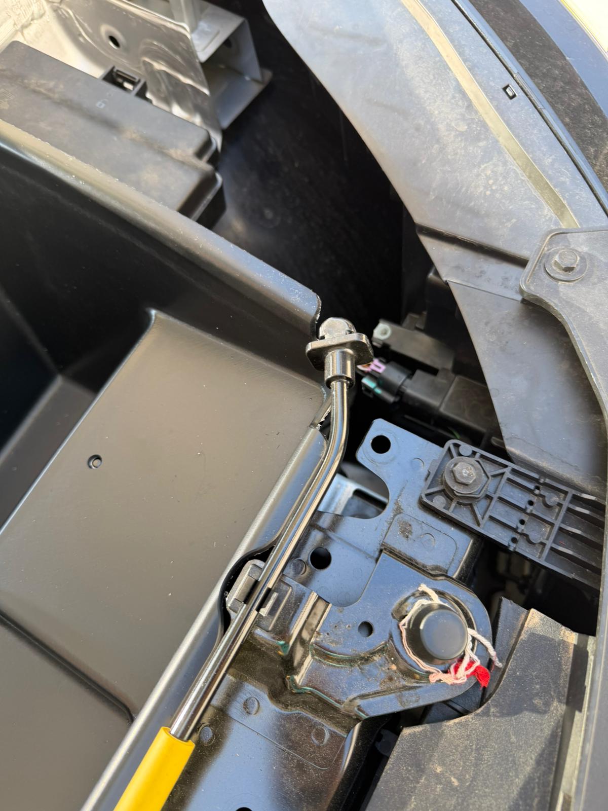 MG S5 EV Frunk Maximum Storage